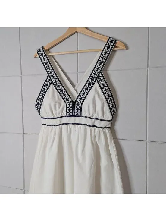 J. Crew linen cotton empire waist embroidered maxi dress - Picture 2 of 7